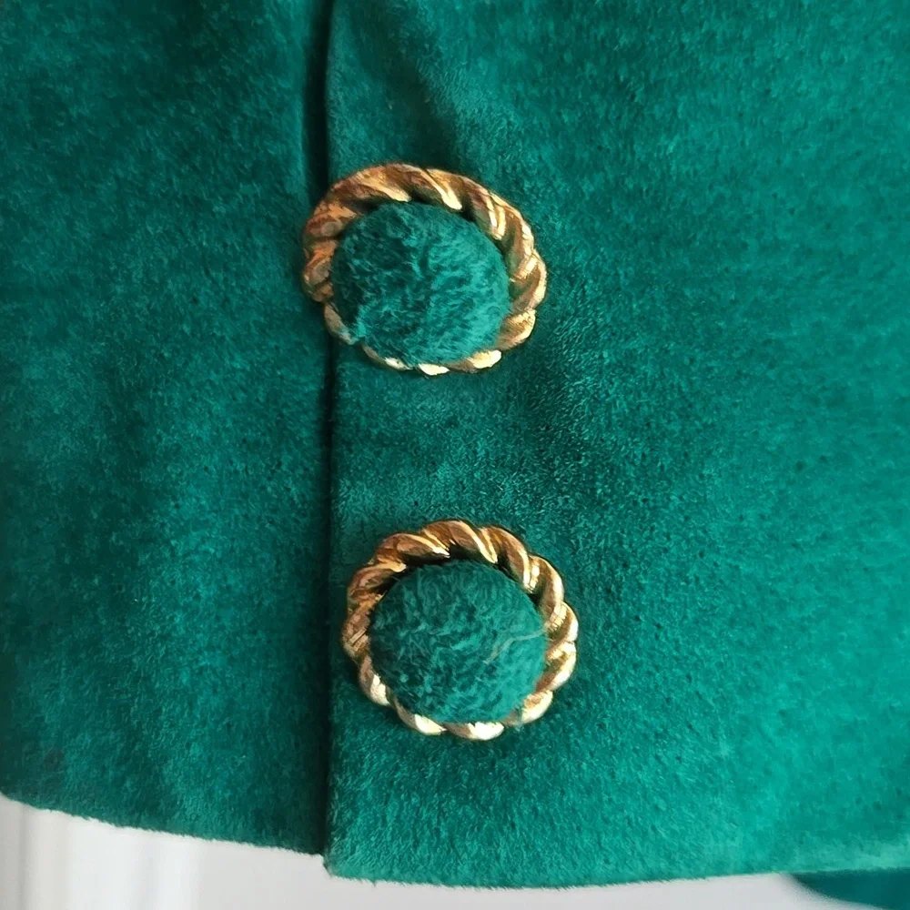 ⭐️ Host Pick ⭐️Danier Leather | Suede Green Belted Skirt Set - Picture 8 of 14
